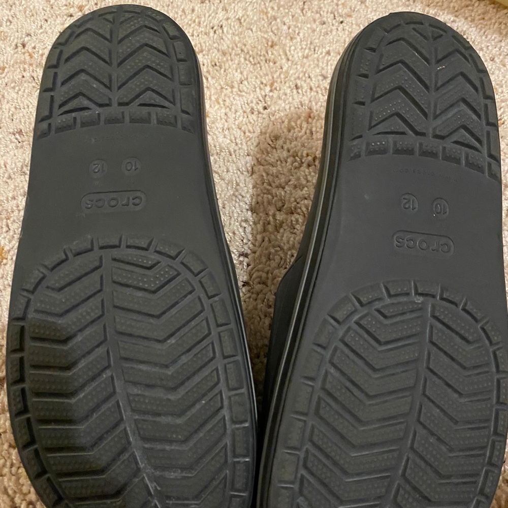 Crocs slide sandals